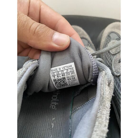 Size 7 - adidas Yeezy 500 Ash Grey